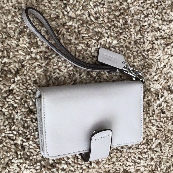 Coach Handbags - Coach Phone Wristlet Coach Handbags - Coach Phone Wristlet